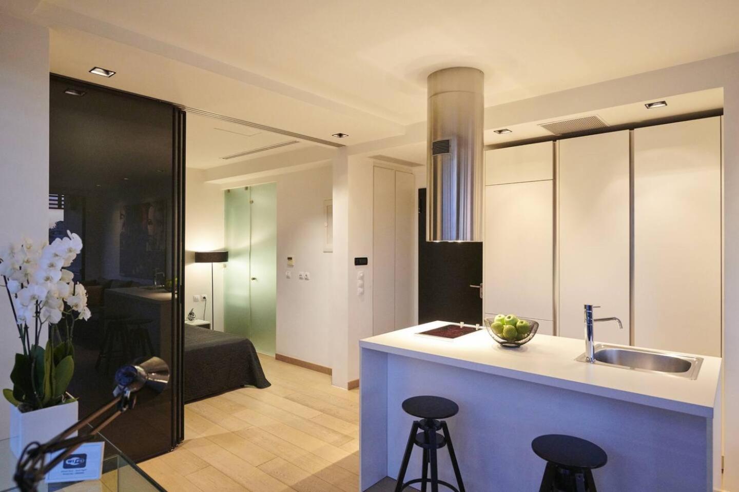 Ma Maison Nο 4, Downtown Loft , Short Walk To Acropolis, Ultra High Speed Internet 500 Mbps, Parking Upon Request, 1' From Metro Station Athens Ngoại thất bức ảnh
