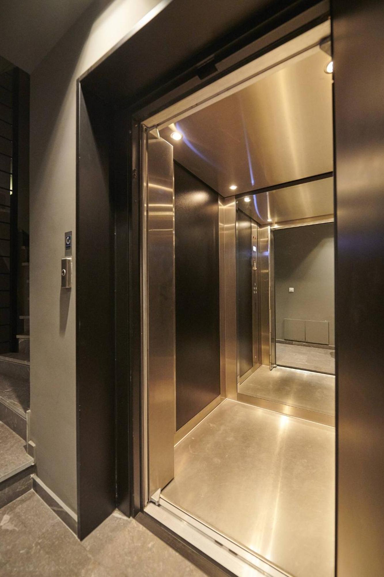 Ma Maison Nο 4, Downtown Loft , Short Walk To Acropolis, Ultra High Speed Internet 500 Mbps, Parking Upon Request, 1' From Metro Station Athens Ngoại thất bức ảnh